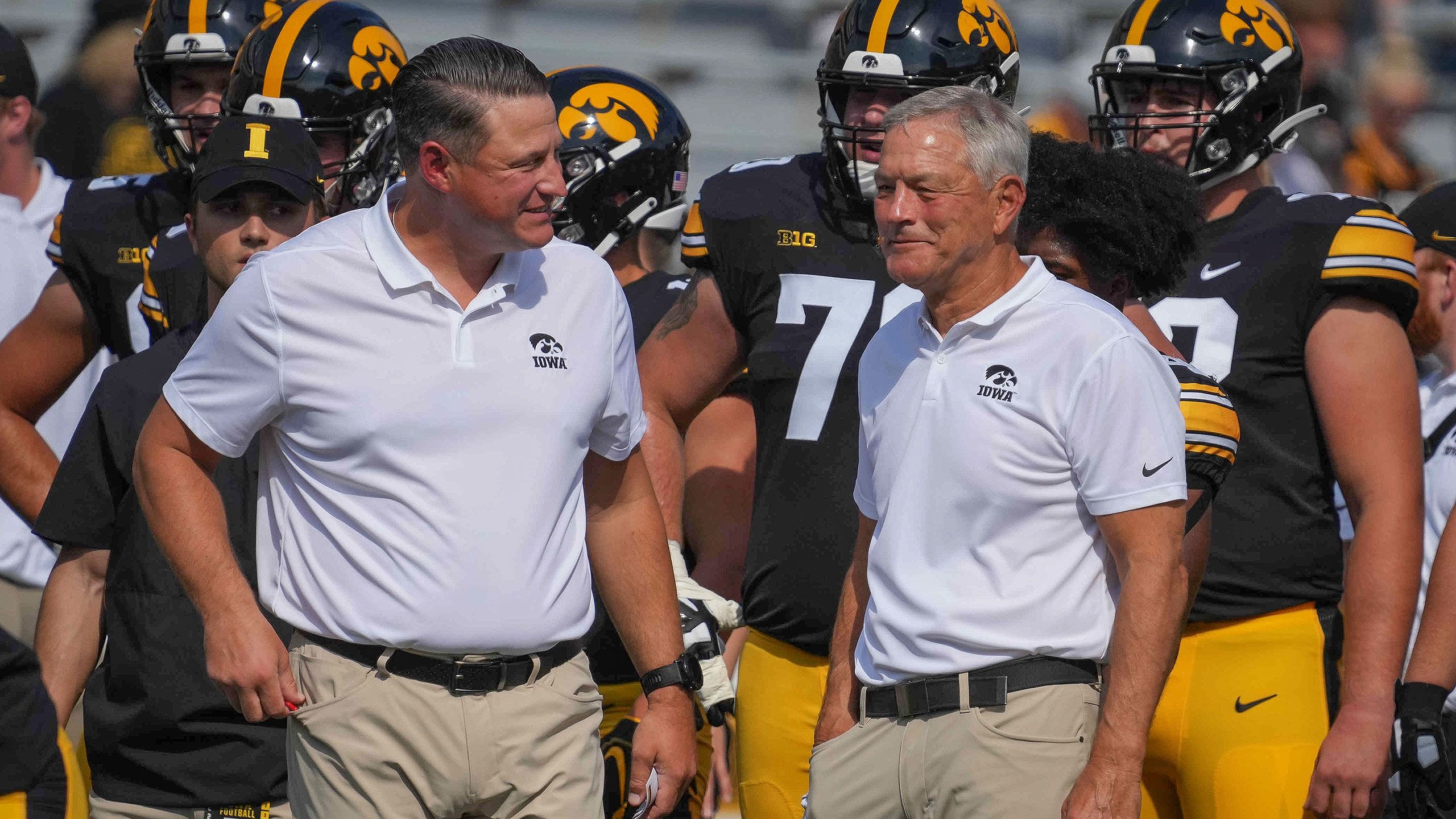 Iowa, UNC among college football teams in need of change - Vimarsana News
