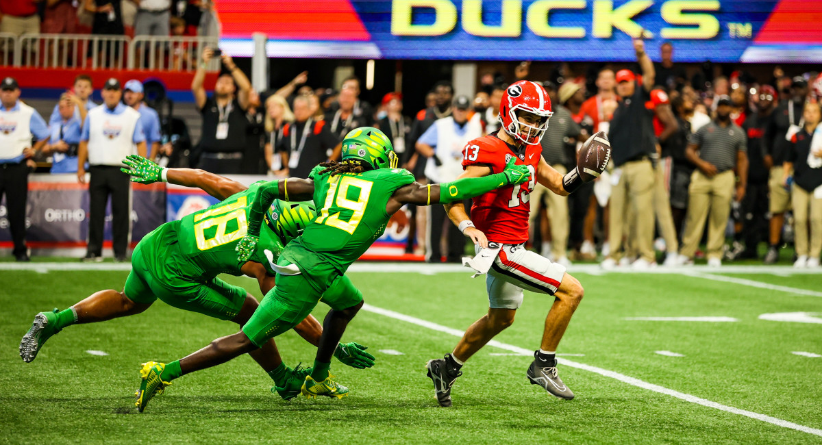 Oregon Football Ducks Drop Out of AP Top 25 Poll After Loss to