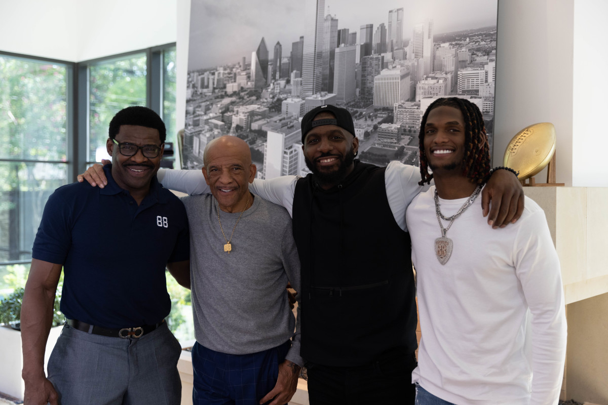 Dallas Cowboys '88 Club' FIRST LOOK: Lamb, Irvin, Dez, Pearson Meet For  First Time - Behind the Scenes of TV Ad - FanNation Dallas Cowboys News,  Analysis and More