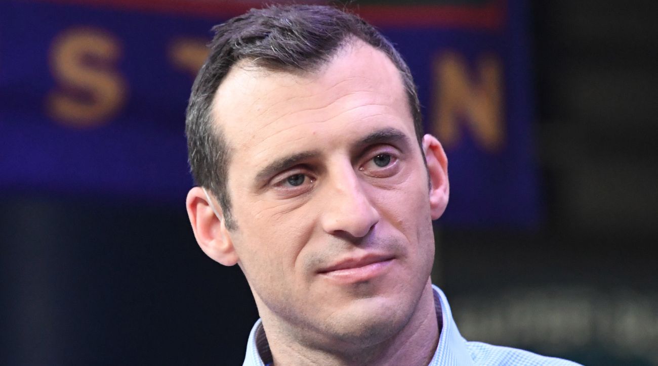Doug Gottlieb Issues Retraction About Freddie Freeman, Agent - Vimarsana News