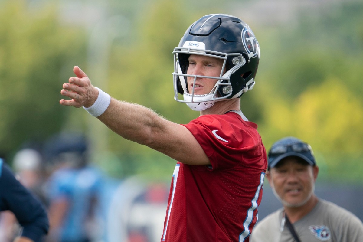 Tennessee Titans quarterback Ryan Tannehill (17) gives instructions during practice at Ascension Saint Thomas Sports Park Monday, Sept. 5, 2022, in Nashville, Tenn.