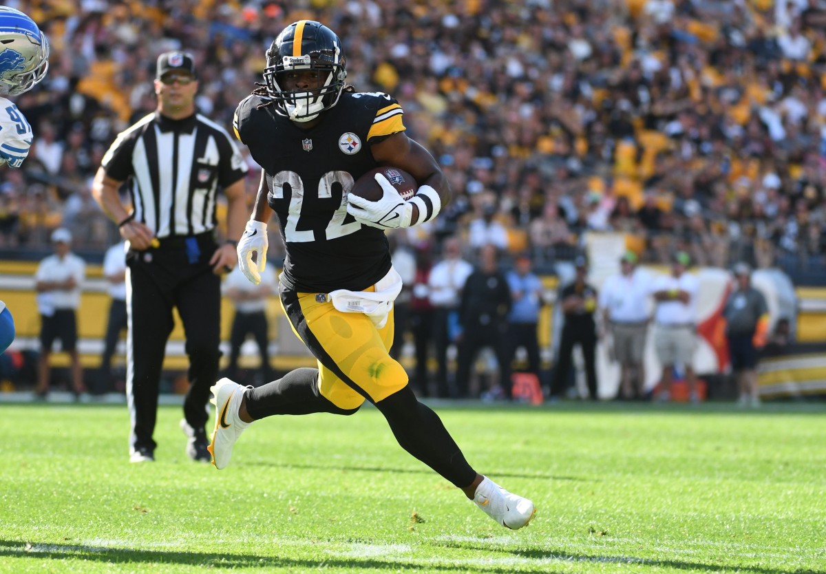 Aug 28, 2022; Pittsburgh, Pennsylvania, USA; Pittsburgh Steelers running back Najee Harris (22) runs against the Detroit Lions during the first quarter at Acrisure Stadium. Mandatory Credit: Philip G. Pavely-USA TODAY Sports