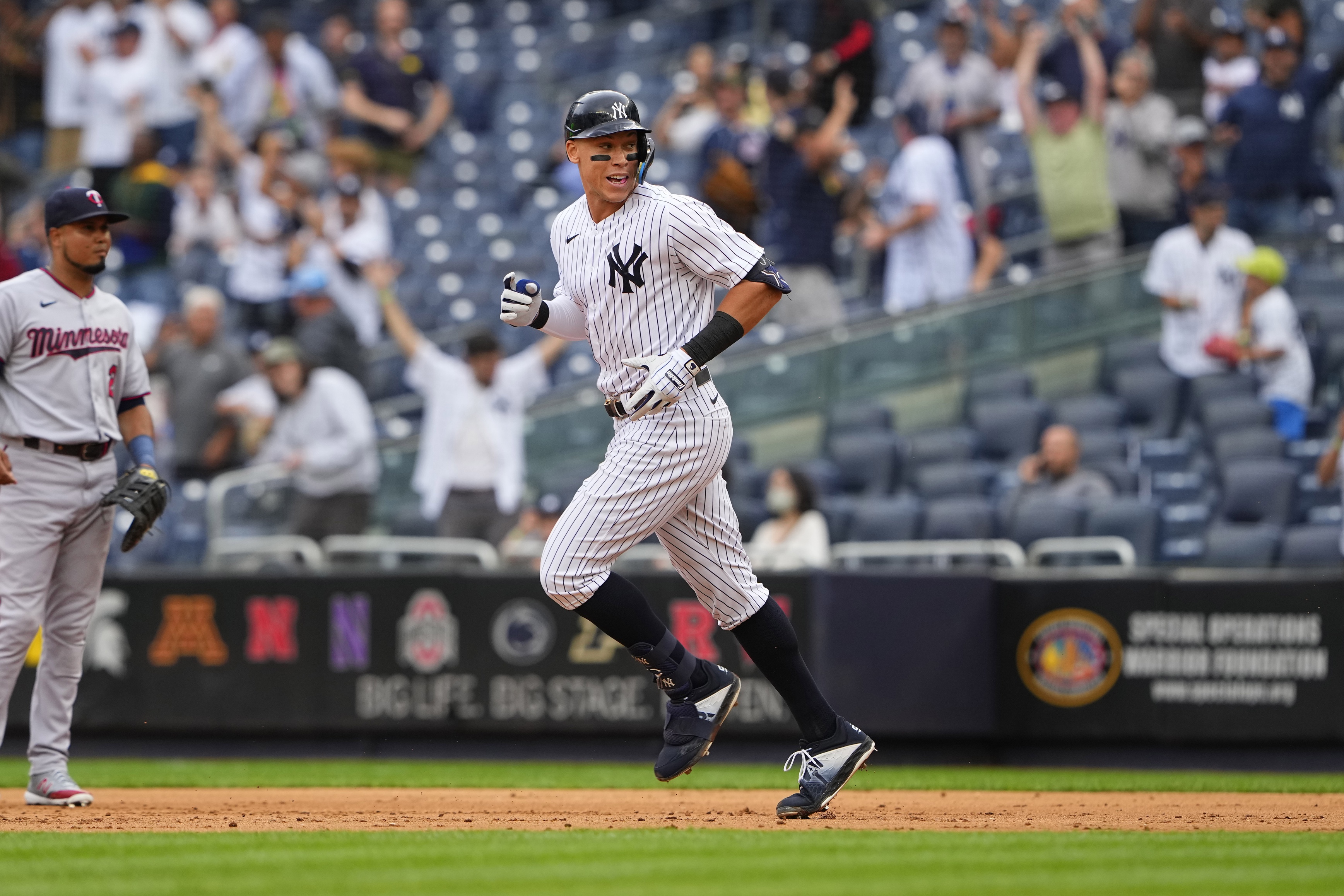 Aaron Judge Should Expect More Intentional Walks as He Pursues Home Run Record thumbnail