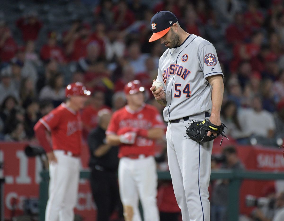 Former Houston Astros pitcher Mike Fiers Signs with Dominican Winter League Club Toros del Este - Vimarsana News