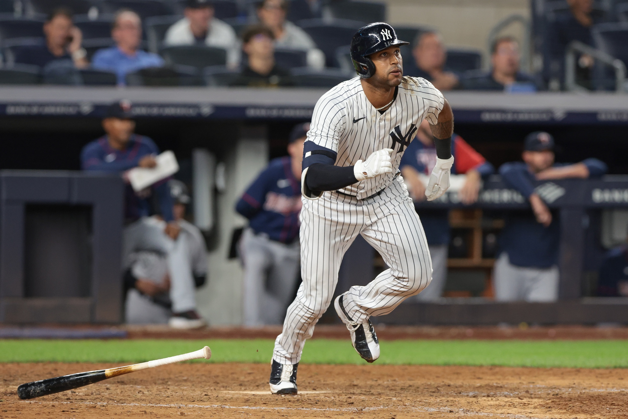 New York Yankees OF Aaron Hicks Benched After Dropped Fly Ball in Left