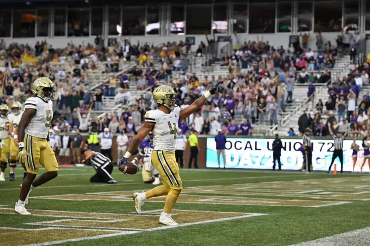 Georgia Tech running back Dontae Smith