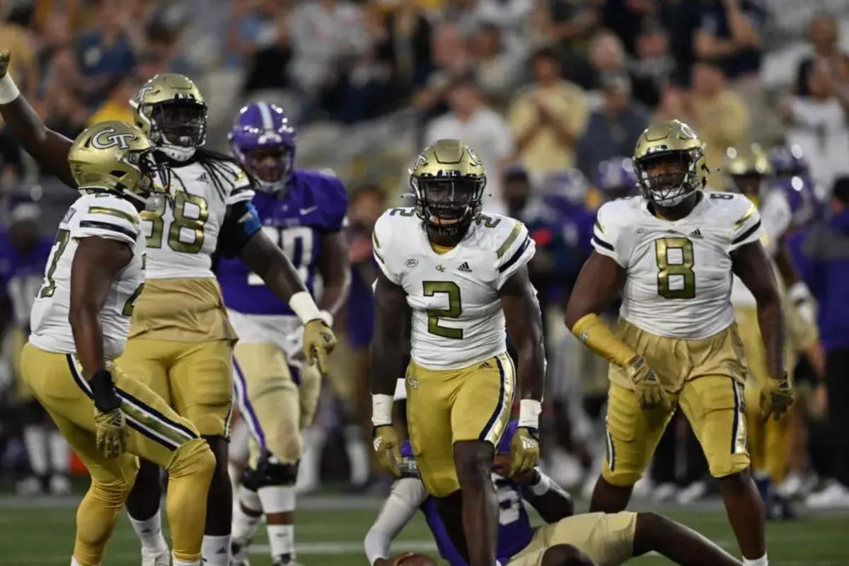 Georgia Tech linebacker Ace Eley