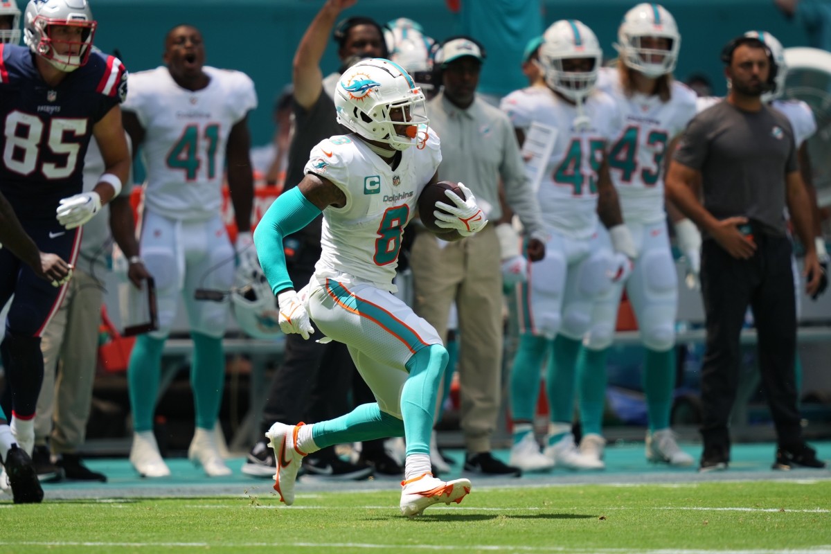 Miami Dolphins Handle New England Patriots in Week 1: The Five Biggest  Plays - Sports Illustrated Miami Dolphins News, Analysis and More