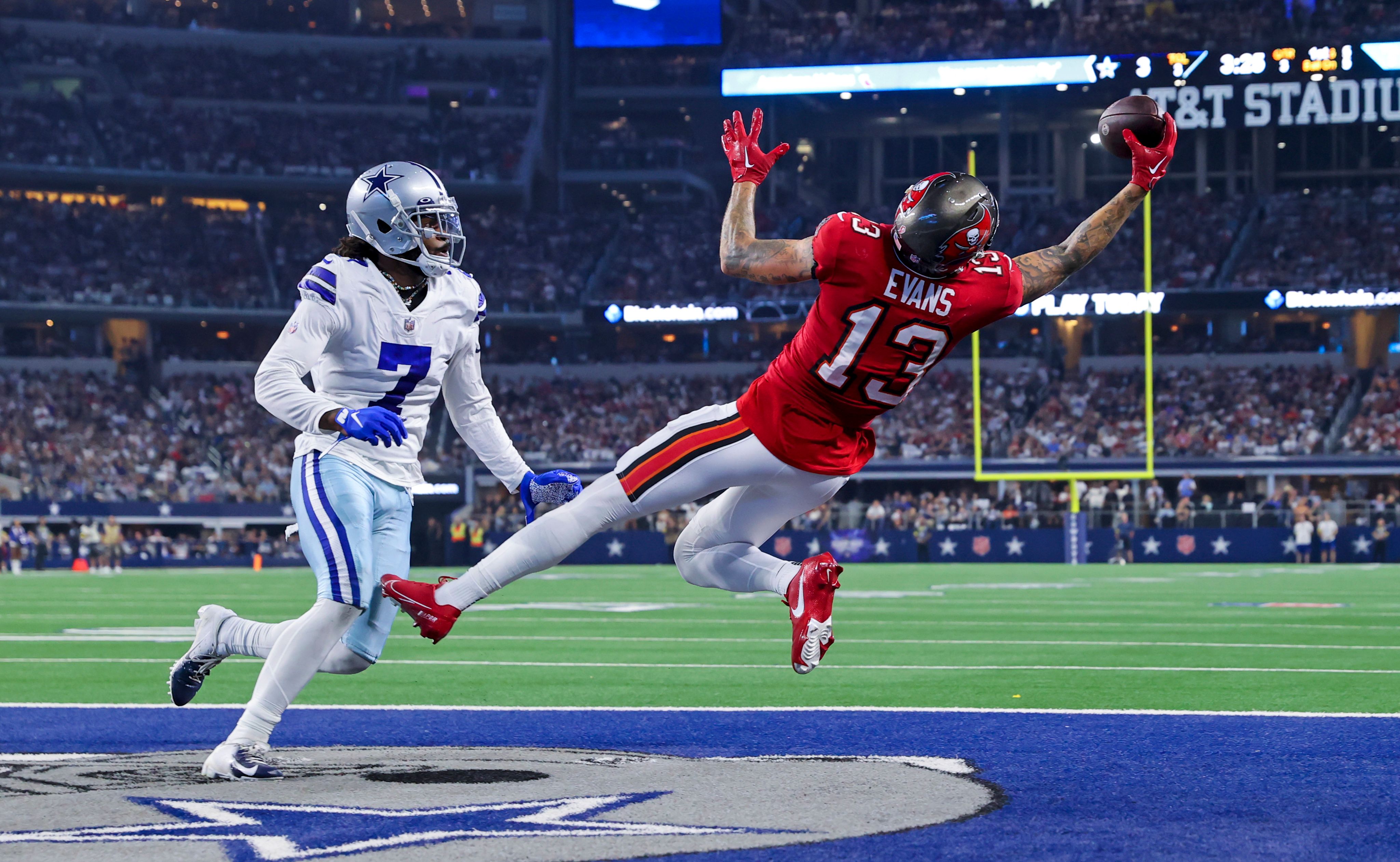 Dallas Cowboys Defense 'Doesn't Matter!' Bucs WR Mike Evans' Bold Playoff Prediction - FanNation Dallas Cowboys News, Analysis and More - Vimarsana News
