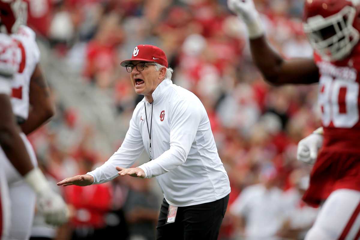Coach Speak Oklahoma Sooners Offense Working Out Kinks While Defensive