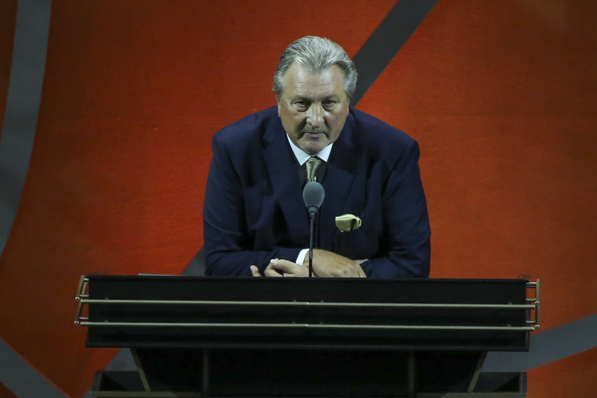 Sep 10, 2022; Springfield, MA, USA; Bob Huggins gives his speech as he is inducted into the 2022 Basketball Hall of Fame at Symphony Hall. Mandatory Credit: Wendell Cruz-USA TODAY Sports