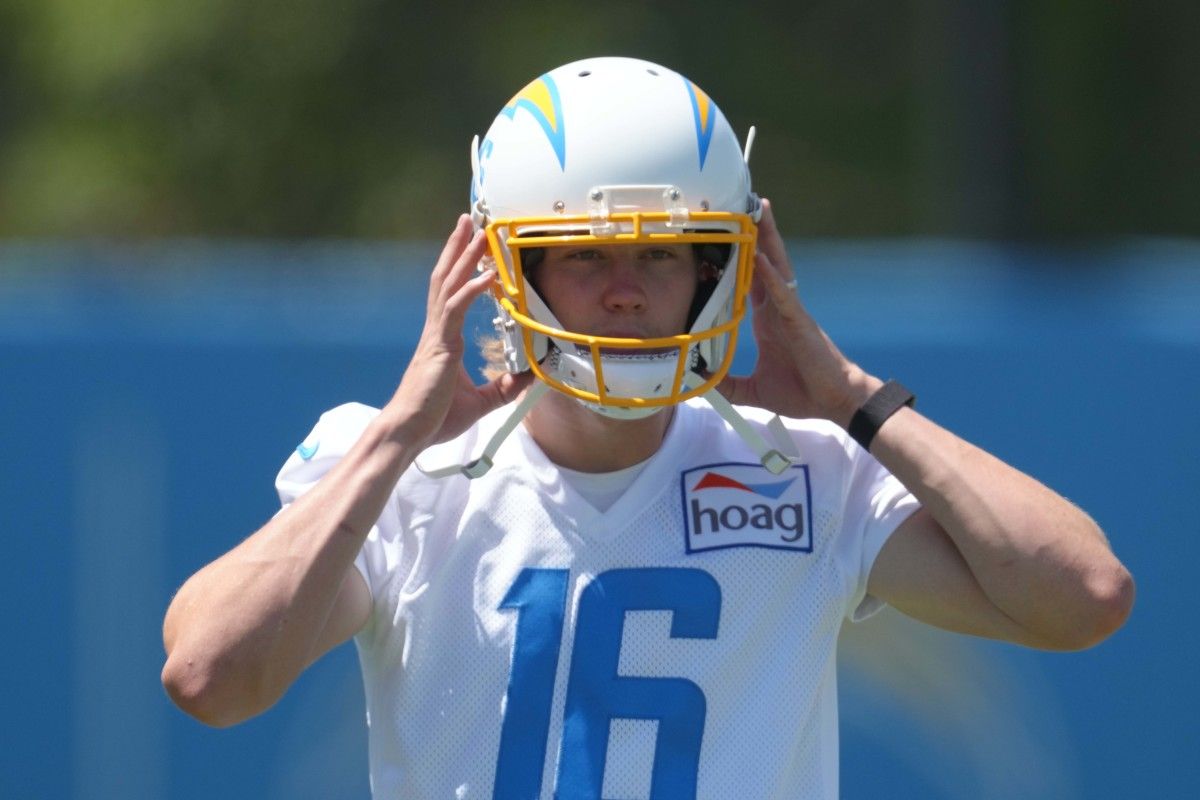 The Extra Point: The Top Former Alabama Players From Week 1 - Vimarsana News