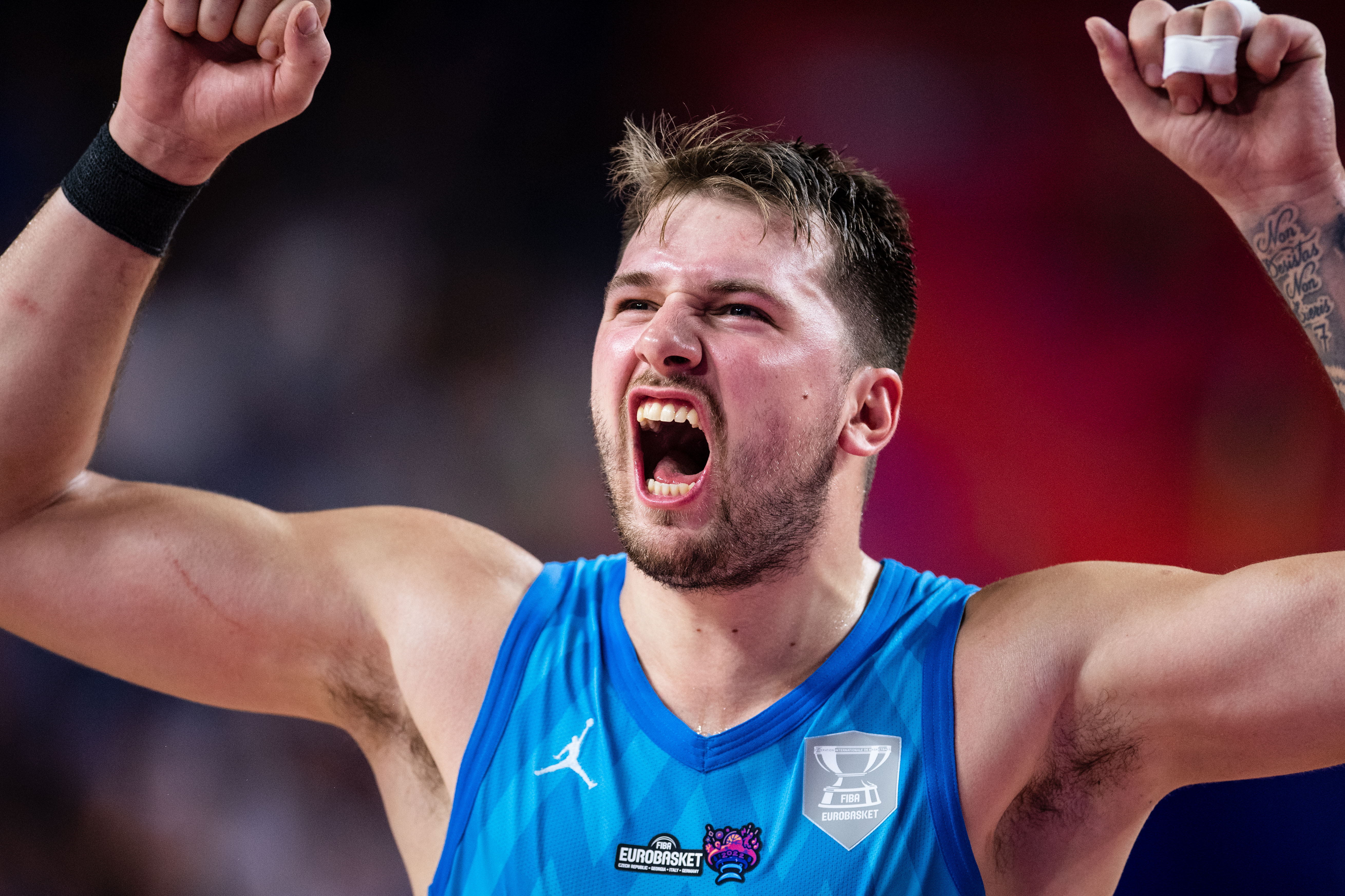 Mistrzostwa Europy w Koszykówce 2022: Luka Doncic z Dallas Mavs może awansować do półfinału dzięki zwycięstwu nad Polską.