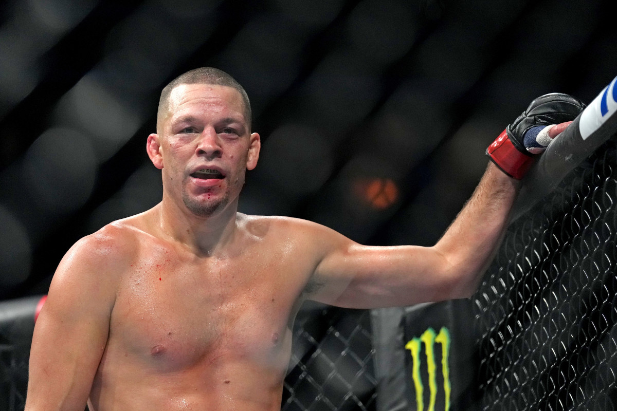 Nate Diaz fights Tony Ferguson during UFC 279 at T-Mobile Arena.