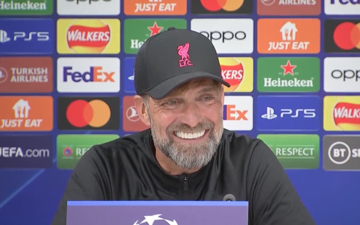 Jurgen Klopp pictured laughing during a press conference on September 13, 2022