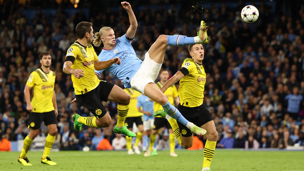 Erling Haaland scores the winner vs. Borussia Dortmund