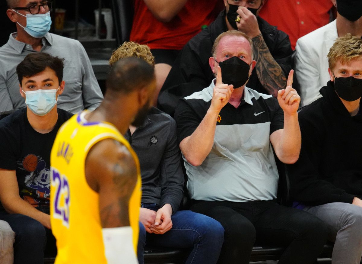 Lakers News: LeBron James Critical Of NBA's Lenient Robert Sarver Punishment - All Lakers | News, Rumors, Videos, Schedule, Roster, Salaries And More - Vimarsana News