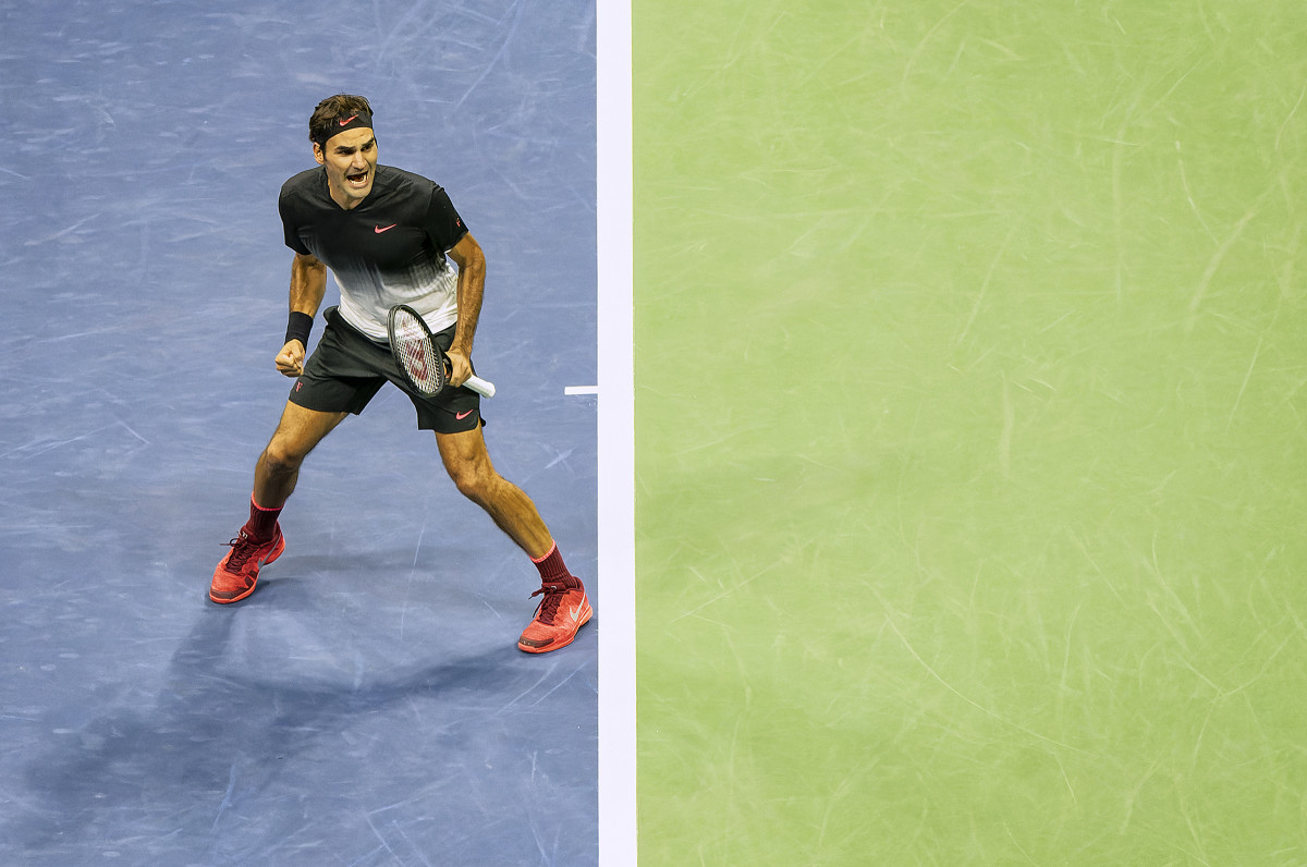 Roger Federer celebrates his third-round, three-plus-hour win against Mikhail Youzhny at the 2017 U.S. Open.