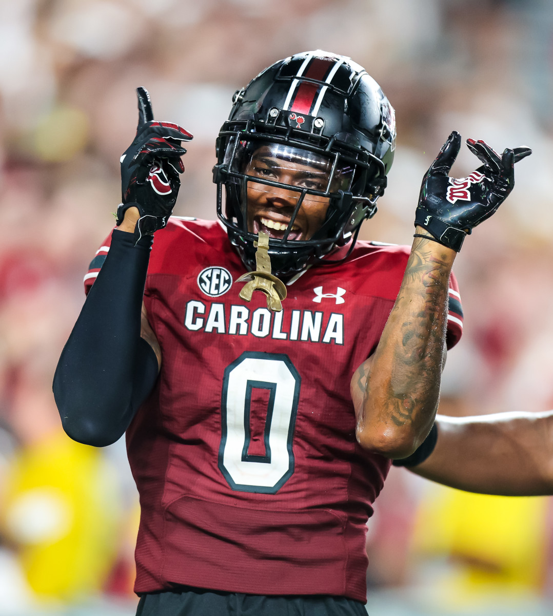 Sep 3, 2022; Columbia, South Carolina, USA; South Carolina Gamecocks tight end Jaheim Bell (0) celebrates making a two-point conversion against the Georgia State Panthers in the second half at Williams-Brice Stadium. Credit: Jeff Blake-USA TODAY Sports