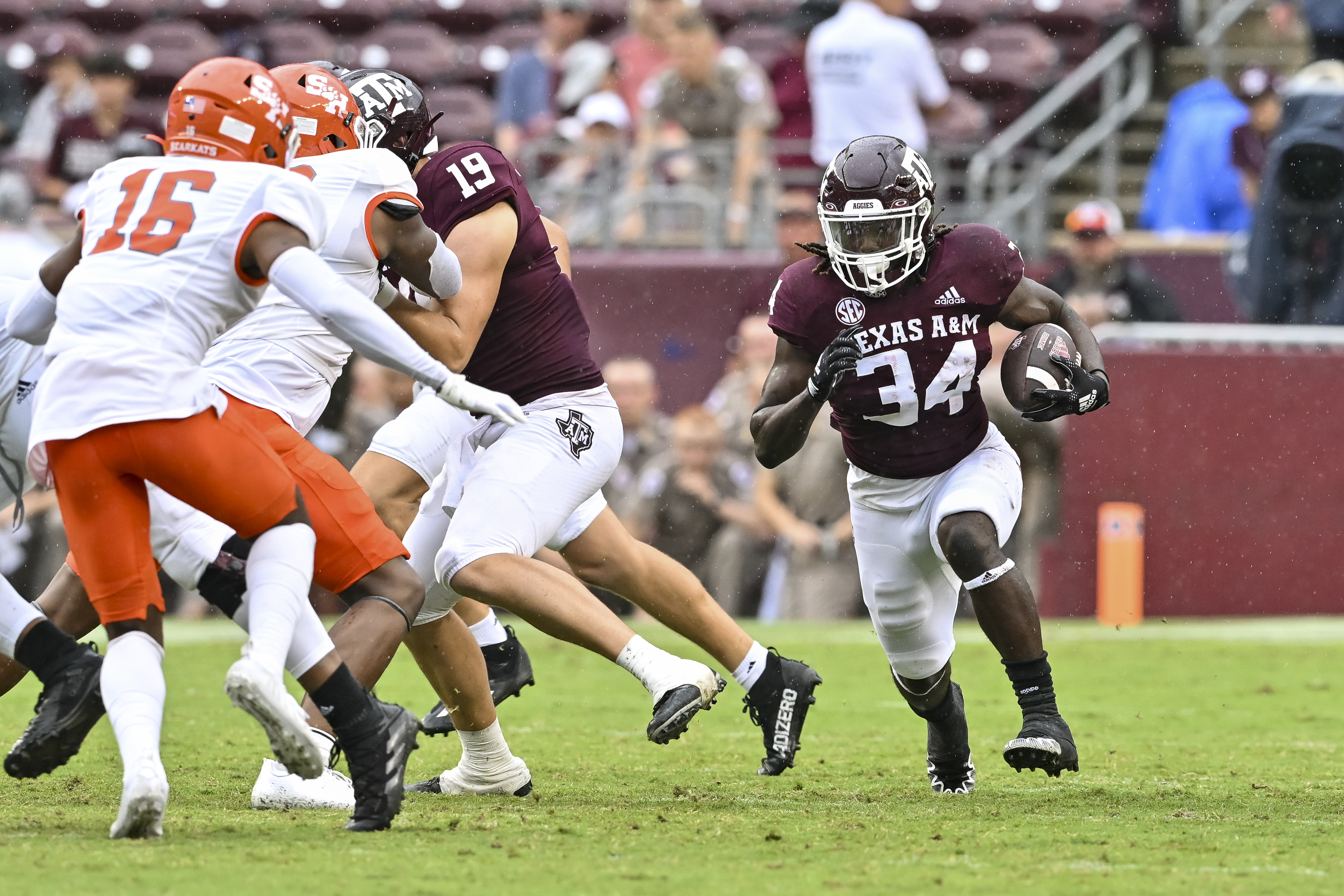 Watch Texas A&M Aggies RB LJ Johnson Scores First TD Against Miami