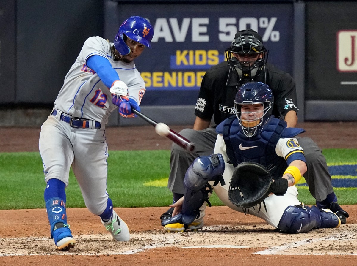 Mets Punt Brewers 72, Clinch Playoff Spot for First Time Since 2016