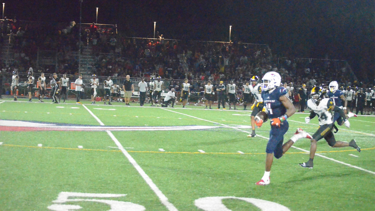 Watch Miami Hurricanes Recruits Battle In Game Of High School