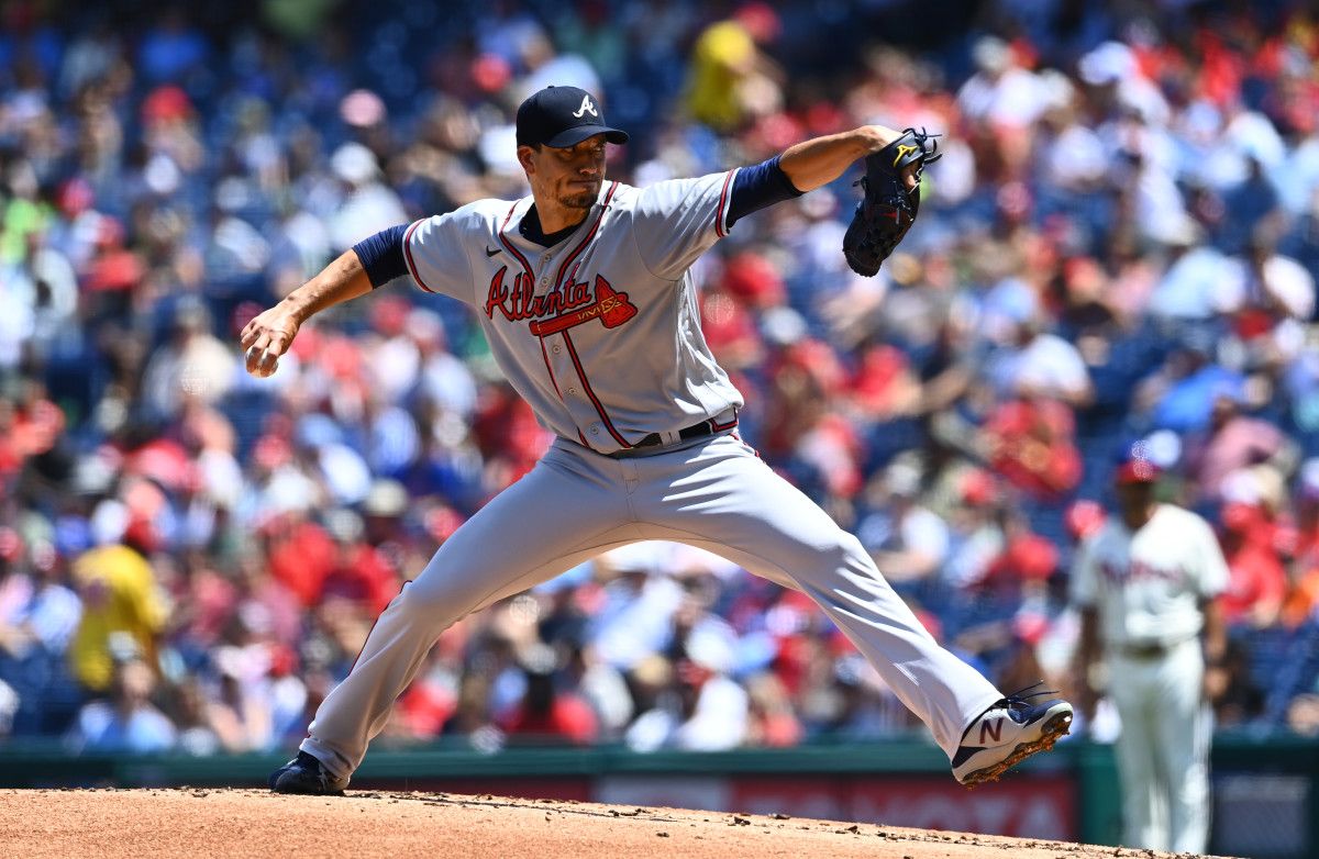 Charlie Morton throw a pitch at Citizens Bank Park on Jul. 27