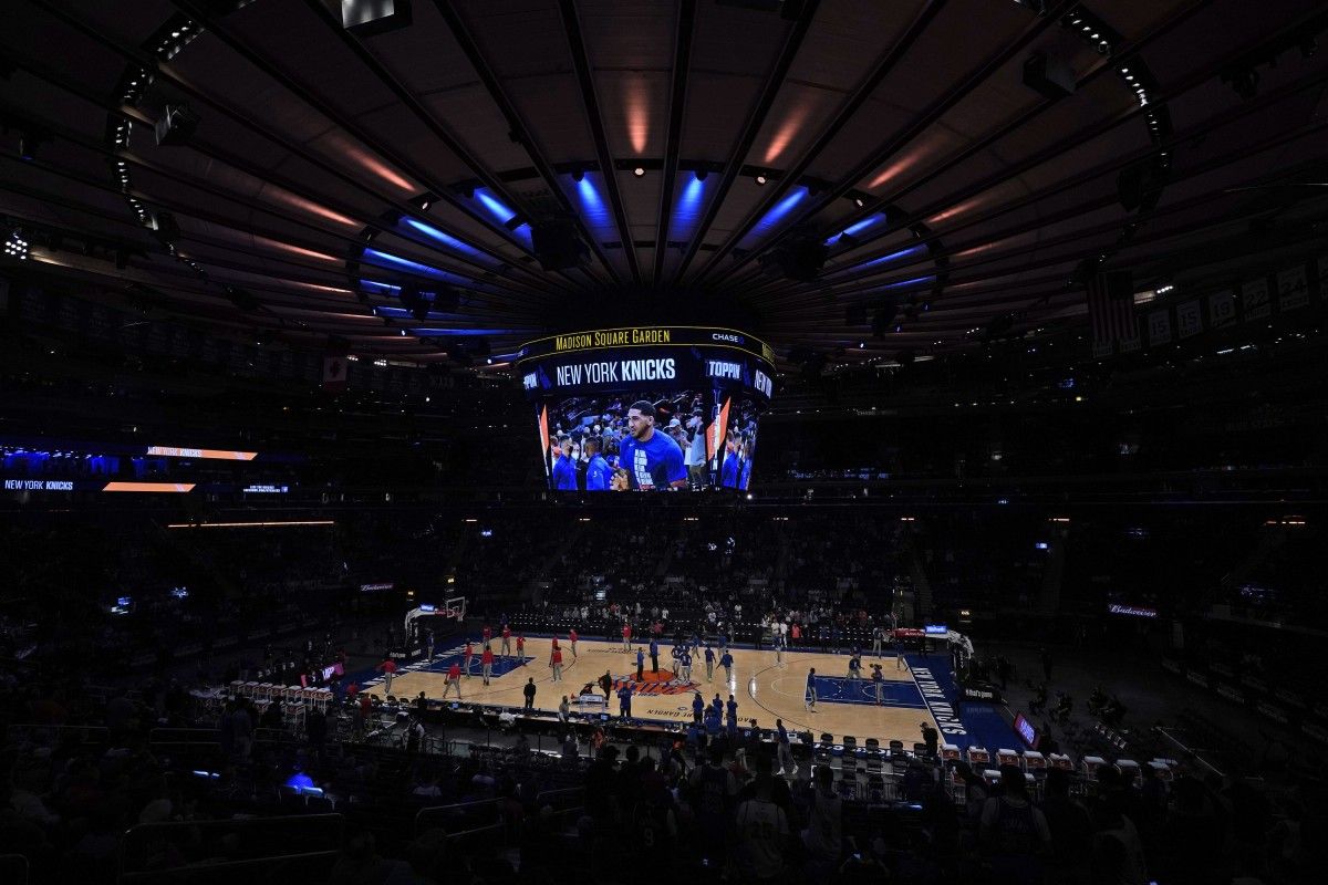 New York Knicks Announce That They Waived 2 Players - Vimarsana News