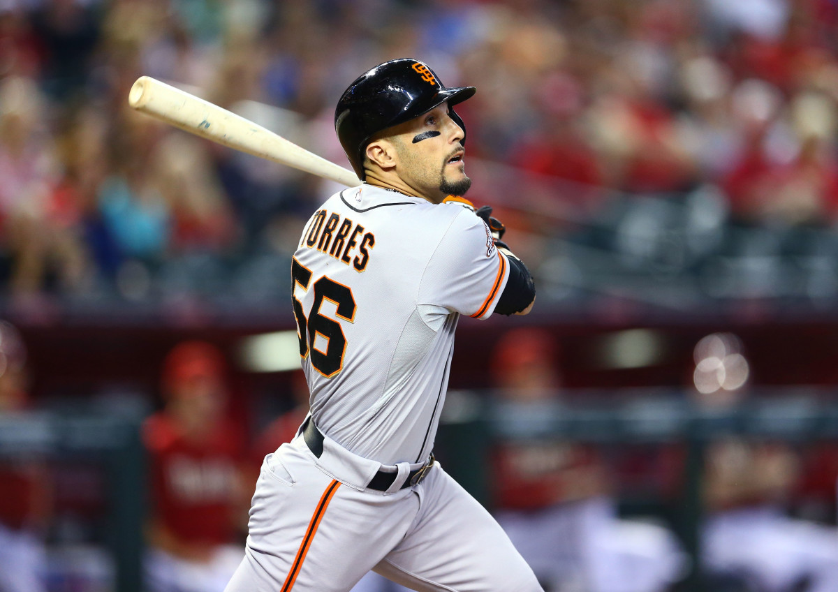 SF Giants outfielder Andres Torres gets a hit against the Diamondbacks (2013).