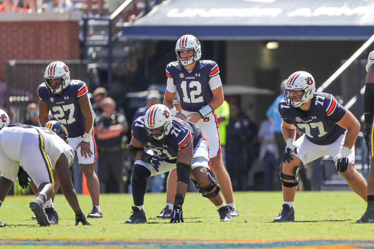 A look at Auburn football's quarterback room entering fall camp Sports Illustrated Auburn