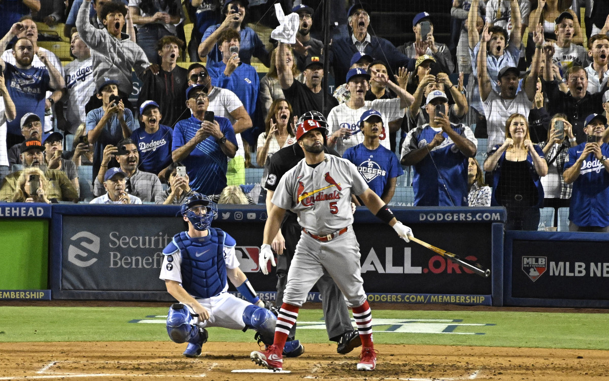 Dodgers fans were overjoyed to see Pujols launch his 700th home run, even though he did it against their team.