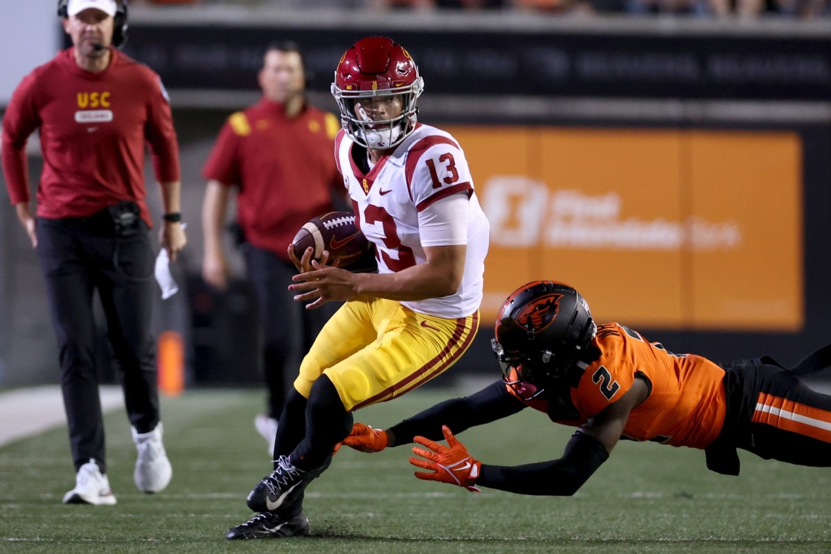 Caleb Williams and the No. 6 USC Trojans beat Oregon State 17-14 on September 24, 2022.