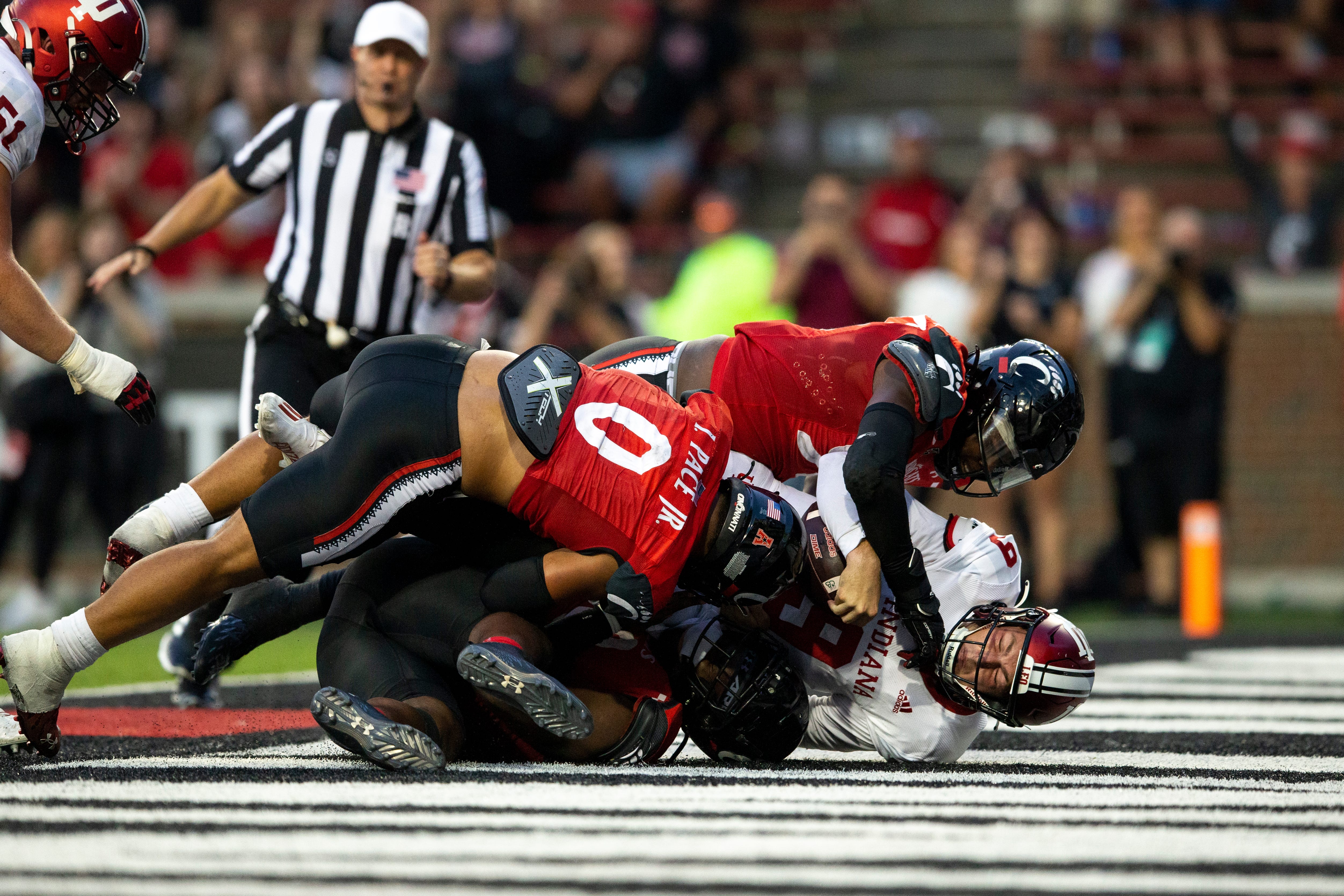 UC Football Climbs Back into Top 25 AP Poll All Bearcats