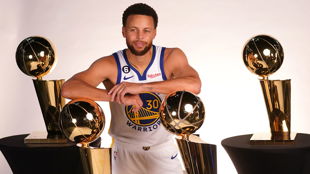 Stephen Curry at Golden State Warriors media day