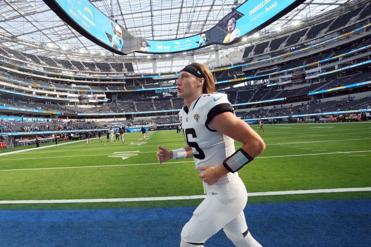 Jaguars' Trevor Lawrence Separating Himself From 2021 QB Class Sports
