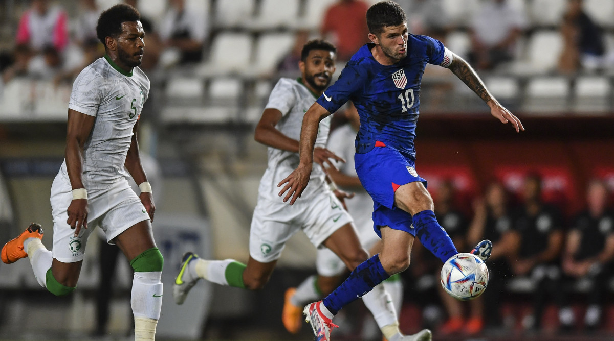 Christian Pulisic playing against Saudi Arabia.