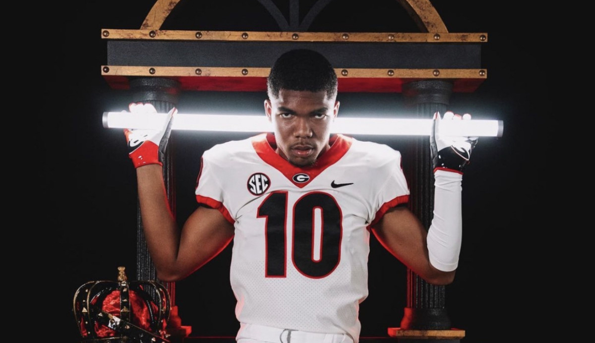 BREAKING: UGA Lands Highest Ranked Uncommitted WR in 2023 Class