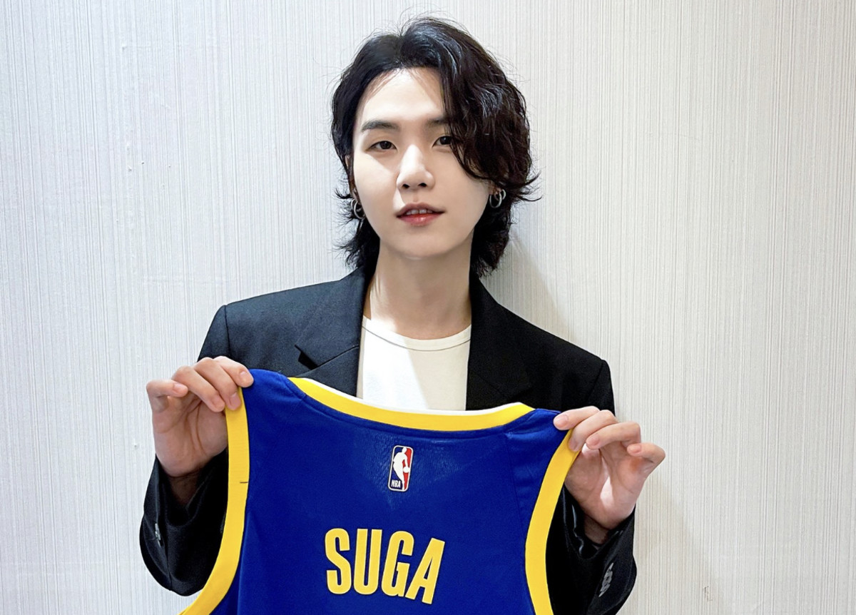 Suga From BTS Shows Off Golden State Warriors Jersey