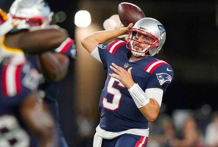 Ted Johnson: New England Patriots Can Win With Brian Hoyer - Sports Illustrated New England Patriots News, Analysis and More - Vimarsana News
