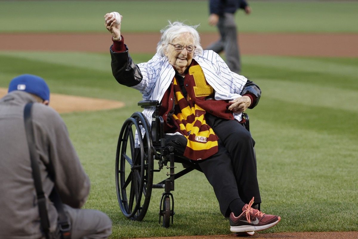 WATCH: 103-Year-Old Sister Jean Throws Out First Pitch at Cubs Game - Vimarsana News