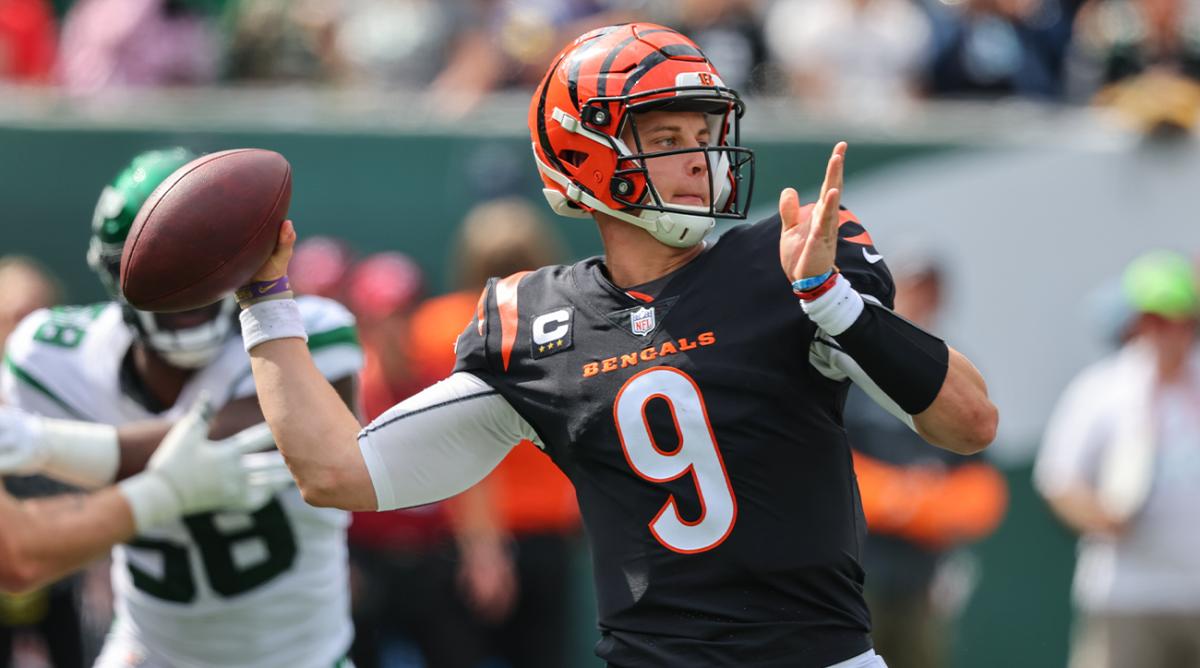 Sep 25, 2022; East Rutherford, New Jersey, USA; Cincinnati Bengals quarterback Joe Burrow (9) throws a pass against the New York Jets during the first half at MetLife Stadium.