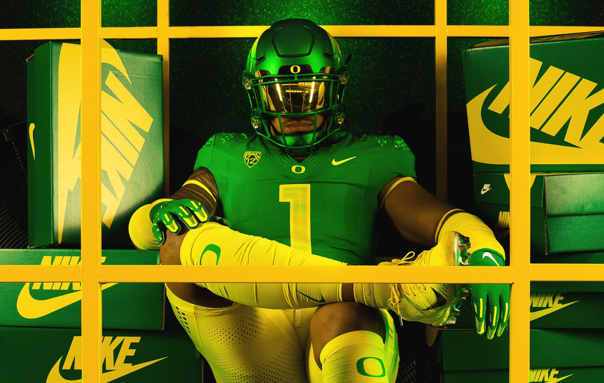 LOOK: Oregon Releases Uniform Combination for Stanford