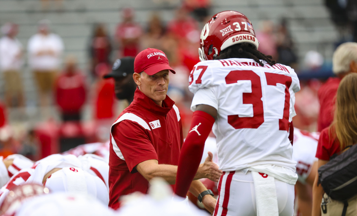 Oklahoma’s Brent Venables Hears Criticism, But Players Shouldn’t Allow Themselves To