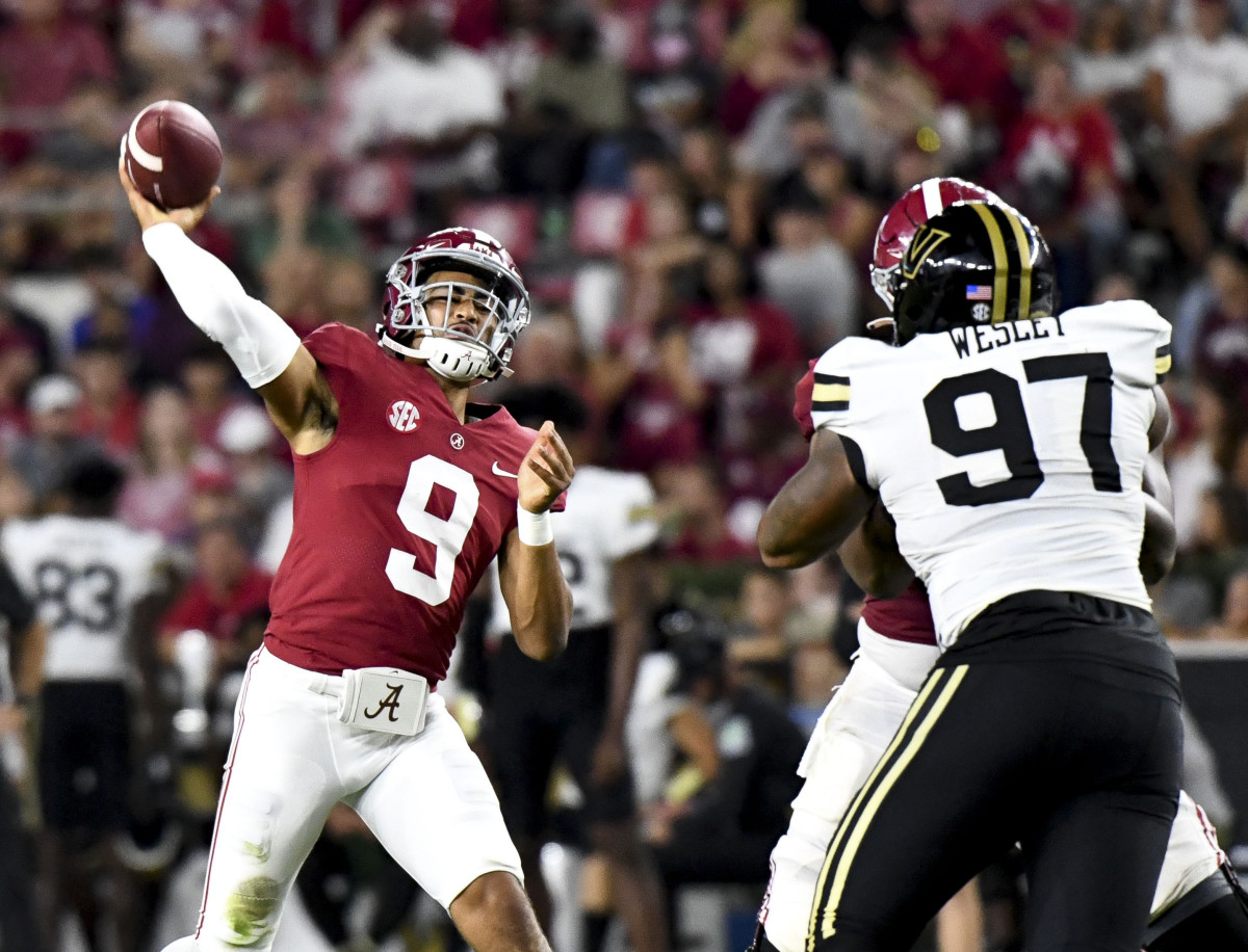 Alabama Crimson Tide quarterback Bryce Young (9) throws a pass against the Vanderbilt Commodores at Bryant-Denny Stadium. Alabama won 55-3.