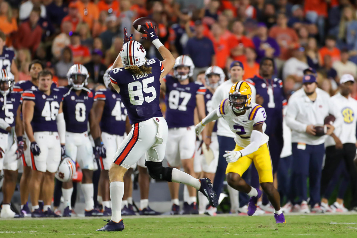 Auburn Tigers tight end Tyler Fromm (85) makes the first down grab on a crossing route during the game between the LSU Tigers and the Auburn Tigers at Jordan-Hare Stadium on Oct. 1, 2022.