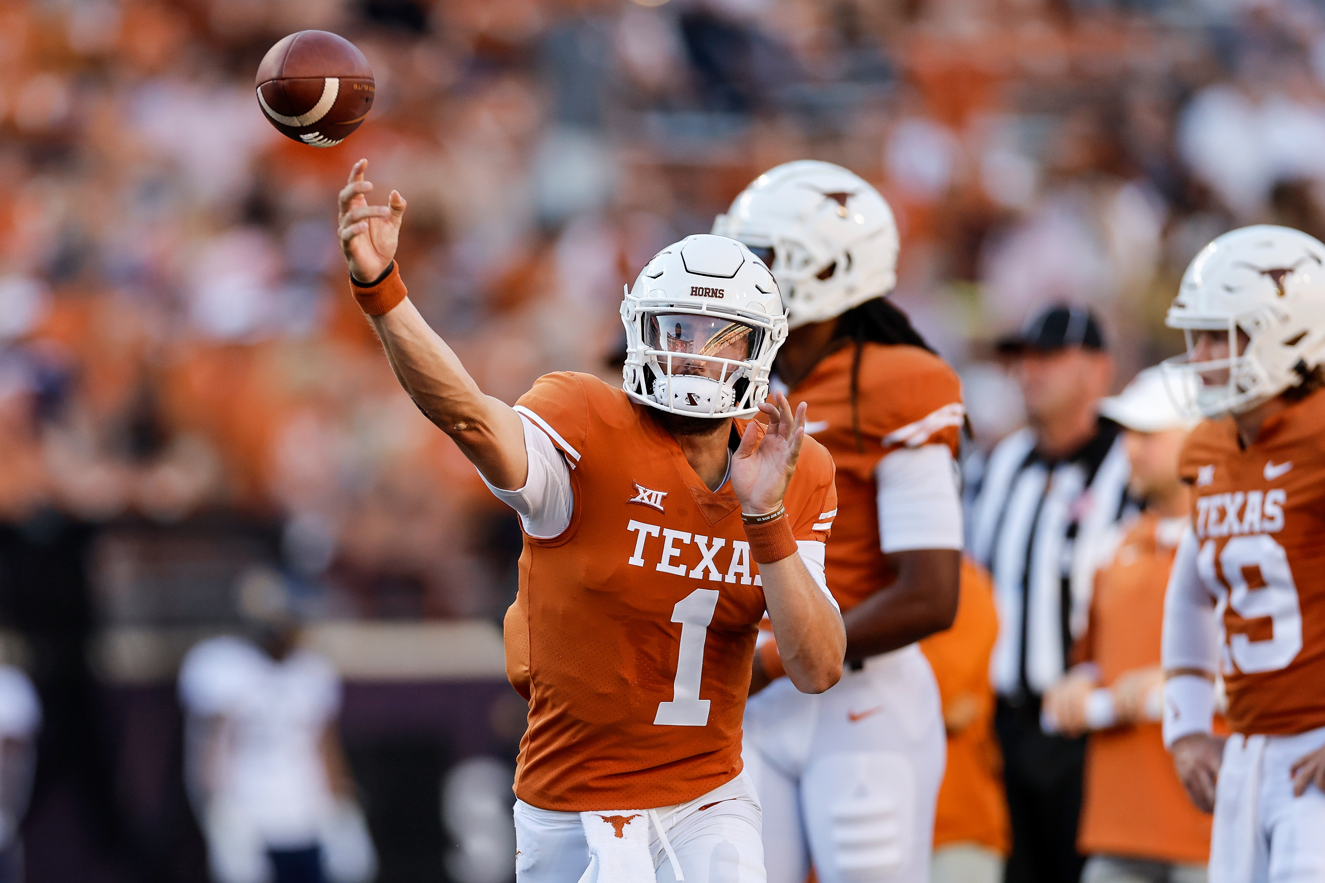 Longhorns QB Hudson Card Impresses in Career Night Against West