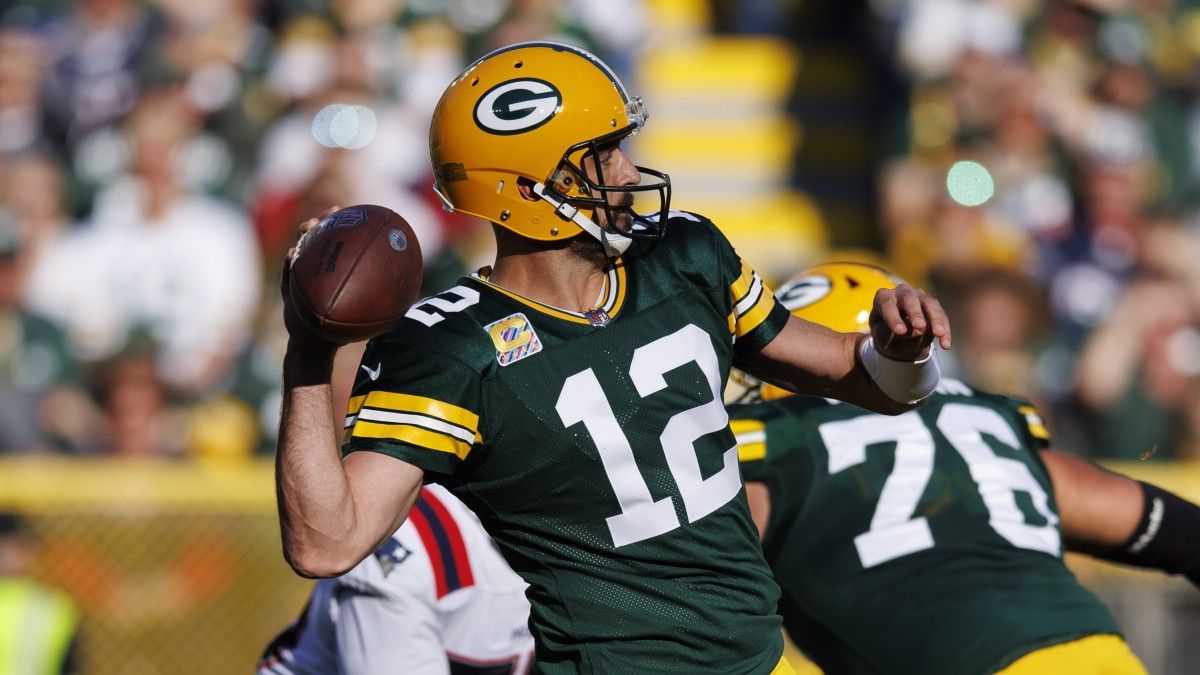 Packers QB Aaron Rodgers Throws Fourth Career Pick-Six vs. Patriots -  Sports Illustrated Green Bay Packers News, Analysis and More