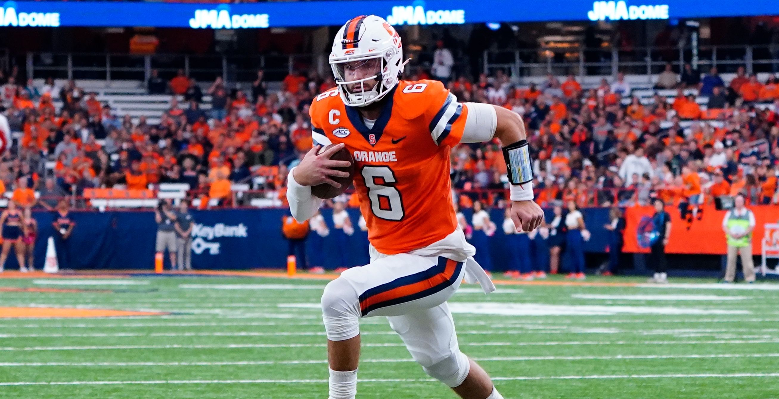 Garrett Shrader Highlights vs Wagner - Sports Illustrated Syracuse ...