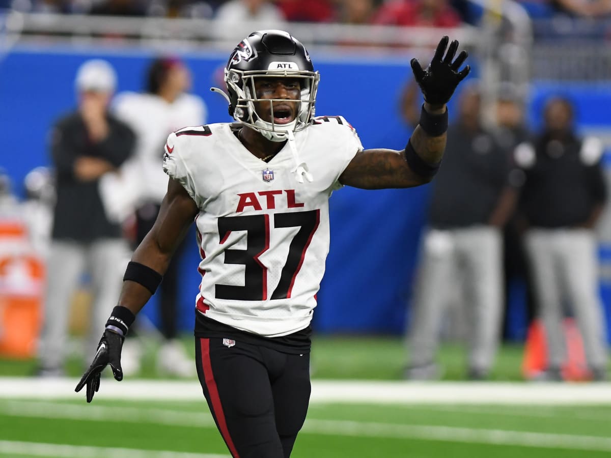 WATCH: Falcons CB Dee Alford Makes Game-Winning Interception vs. Browns