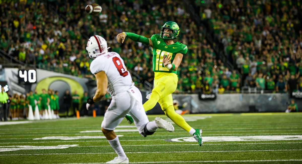 Bo Nix Stanford Throw on Run